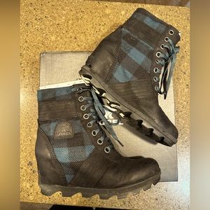 Sorel Lexie Wedge boots